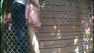 Désirable fille Roxy baise porno xxx maman près de la piscine