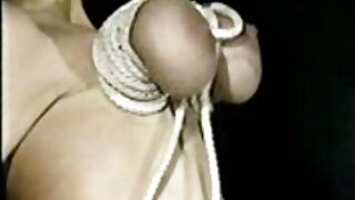 Jocelyn Jayden, la mignonne porno femmes fontaines à la peau pâle et pulpeuse, prend la BBC dans sa chatte