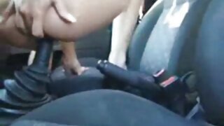 Jeune voisin est baisée dur sur la femme fontaine xxxx chaise de plage