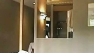 Sucer deux bites à la fois n'est porno femme chien pas un problème pour la salope Samia Duarte
